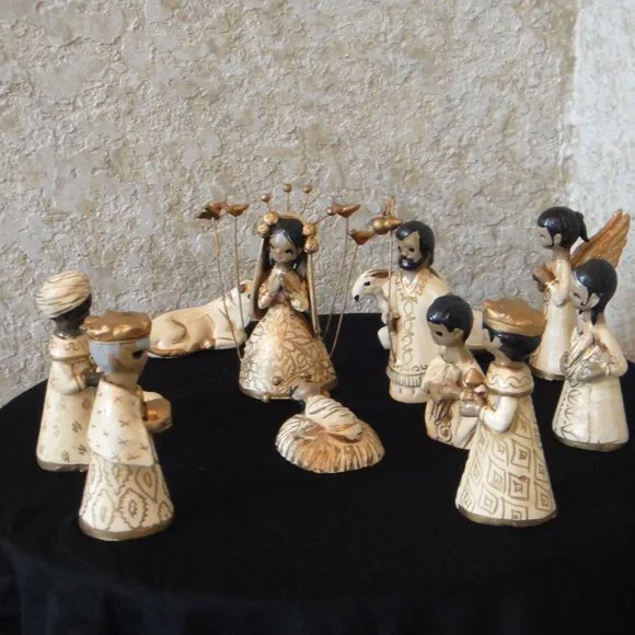 Nativity Set - Picture 5 of 11